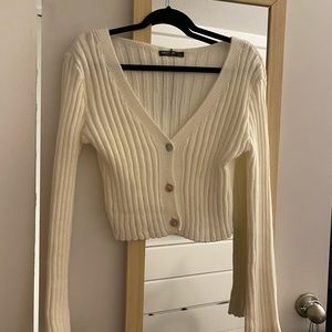 Ecru V-Neckline Chunky Knit Cardigan
